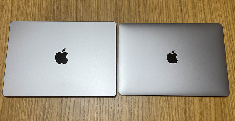 新旧MacBook Proのサイズ比較2
