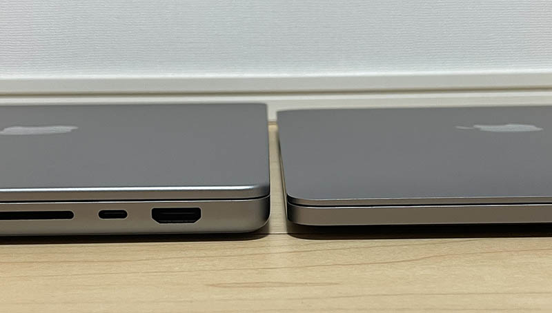 新旧MacBook Proの厚み比較
