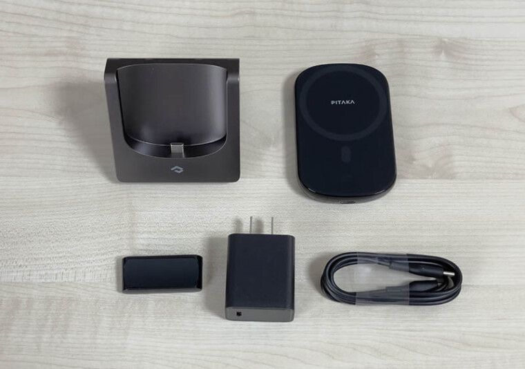  PITAKA MagEZ Slider: Apple デバイスの充電を簡単にする 3-in-1 ソリューション